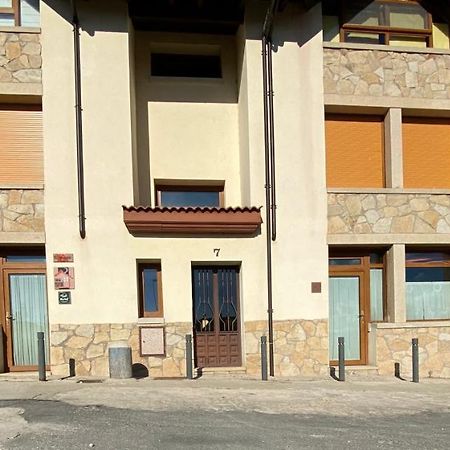 El Plantio I Y II - Apartamentos Turisticos Hoyos del Espino Exterior photo