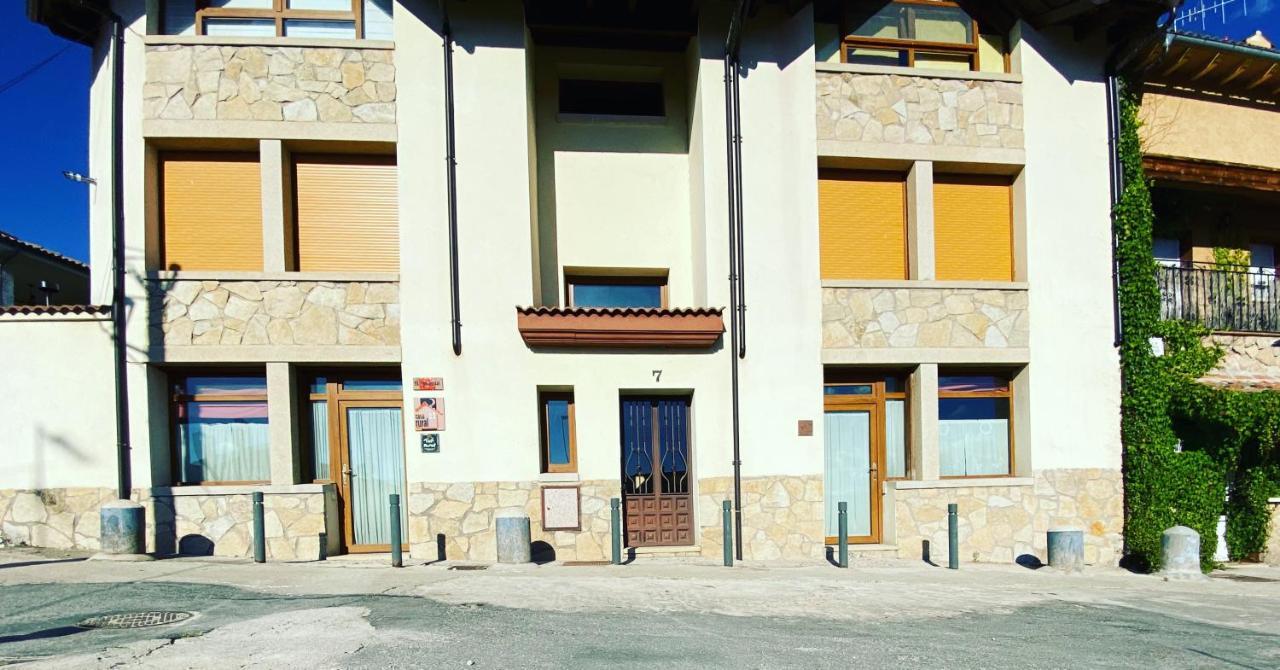 El Plantio I Y II - Apartamentos Turisticos Hoyos del Espino Exterior photo
